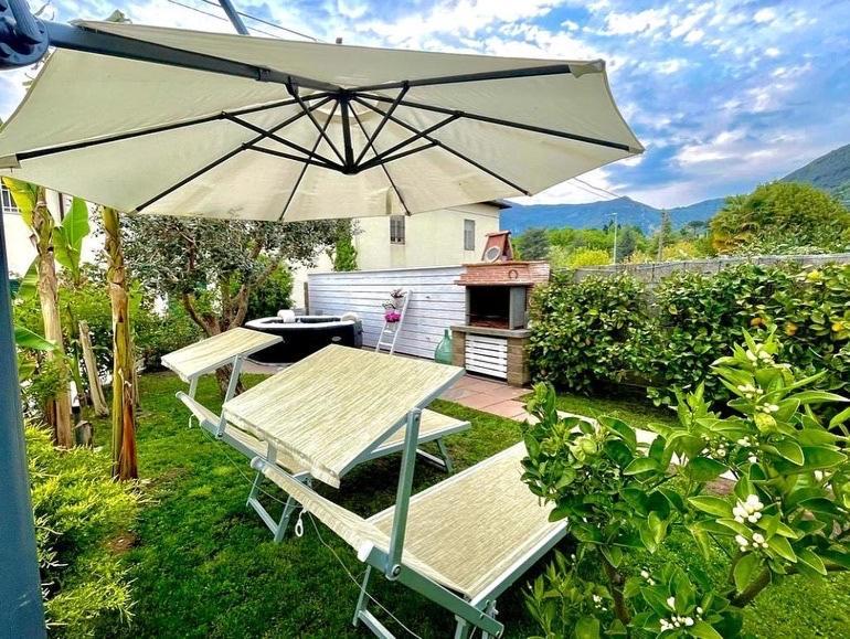 Casa Vittoria Villa Камайоре Екстериор снимка