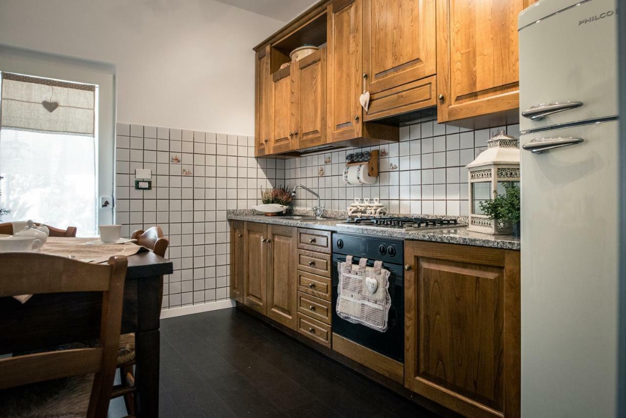Casa Vittoria Villa Камайоре Екстериор снимка