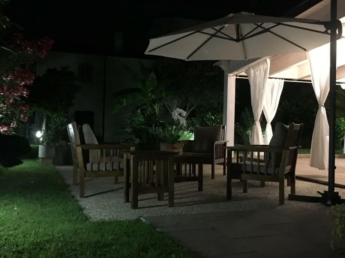 Casa Vittoria Villa Камайоре Екстериор снимка